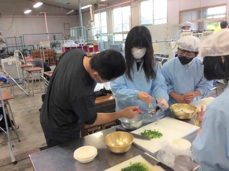 大崎耕土　ザリガニ料理２