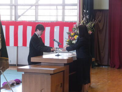 新入生代表宣誓